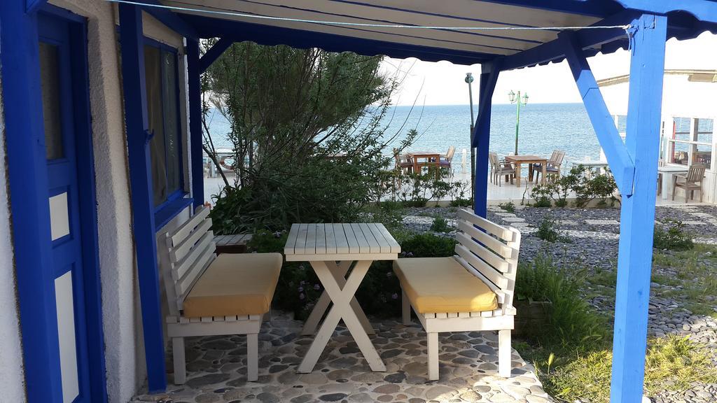 Lipsos Hotel Yeniliman Bagian luar foto